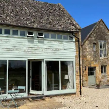 Pass The Keys Hare Cottage Wonderful Views And Parking Moreton-in-Marsh Kültér fotó